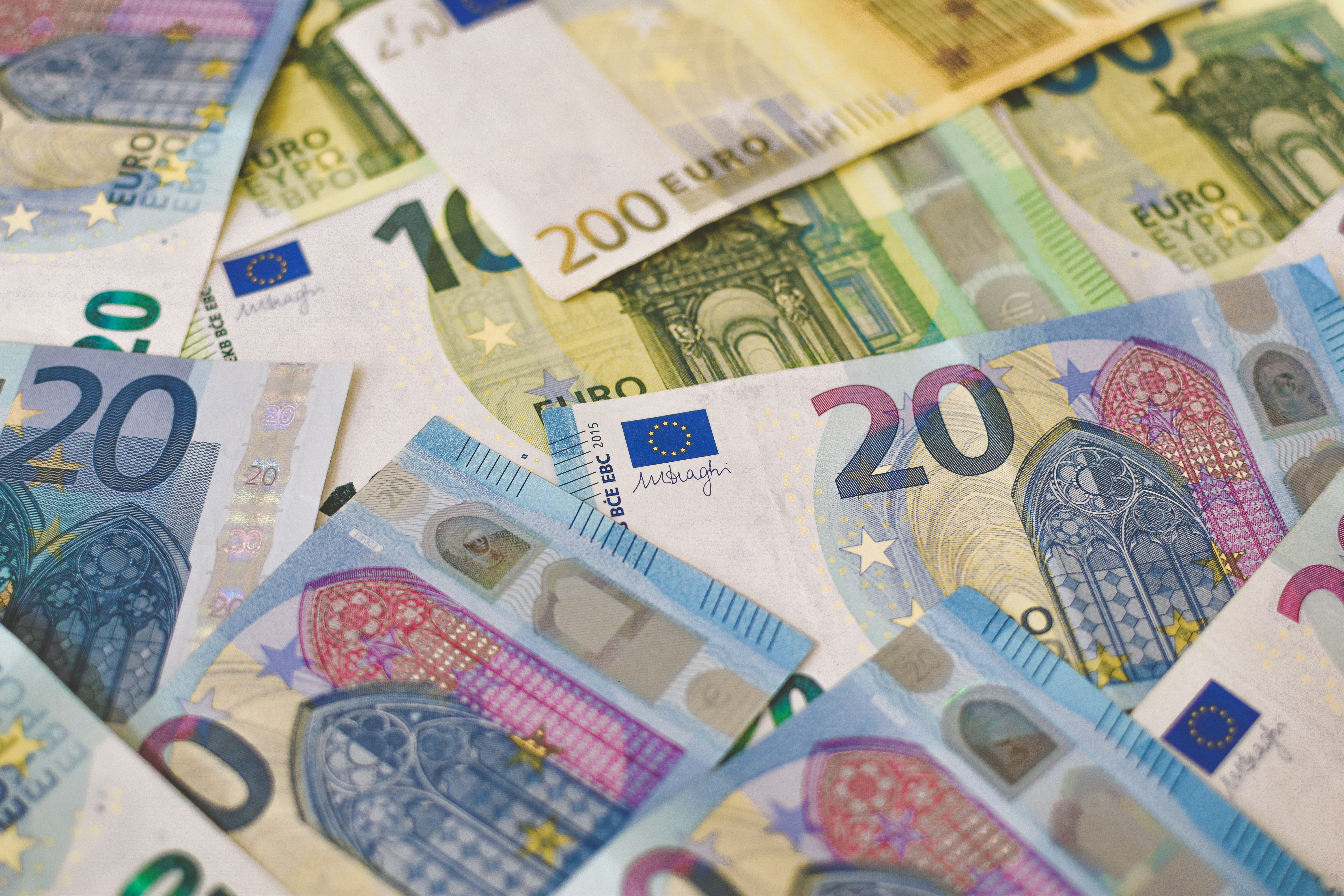 euro carta.jpg
